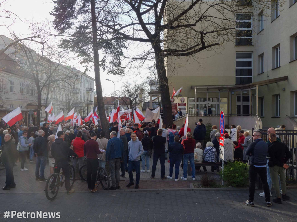 Protest przeciwko nielegalnym imigrantom w Płocku
