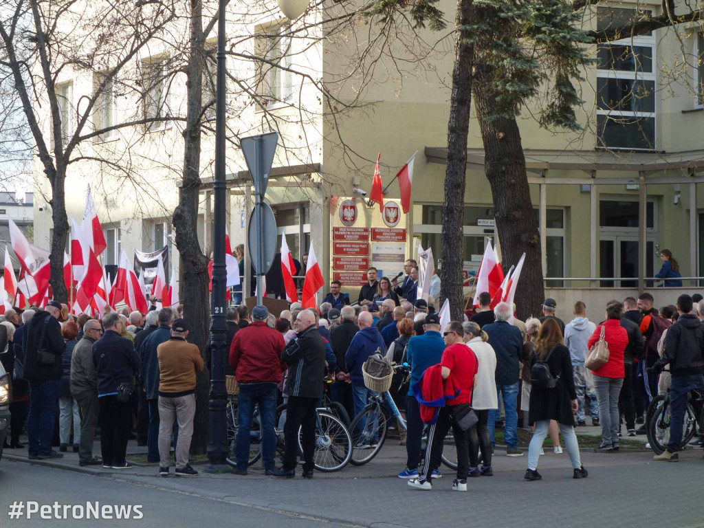 Protest przeciwko nielegalnym imigrantom w Płocku