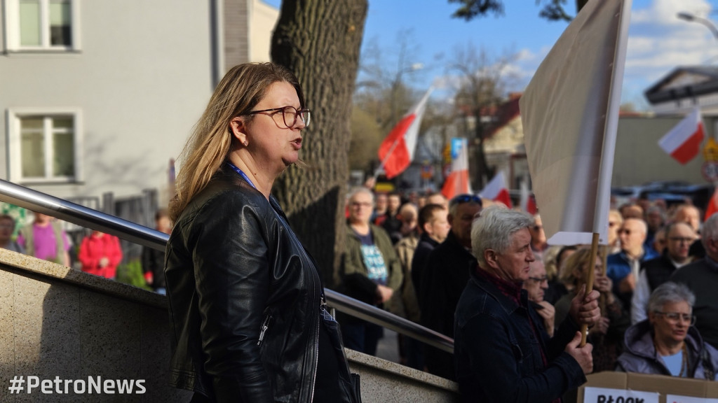 Protest przeciwko nielegalnym imigrantom w Płocku