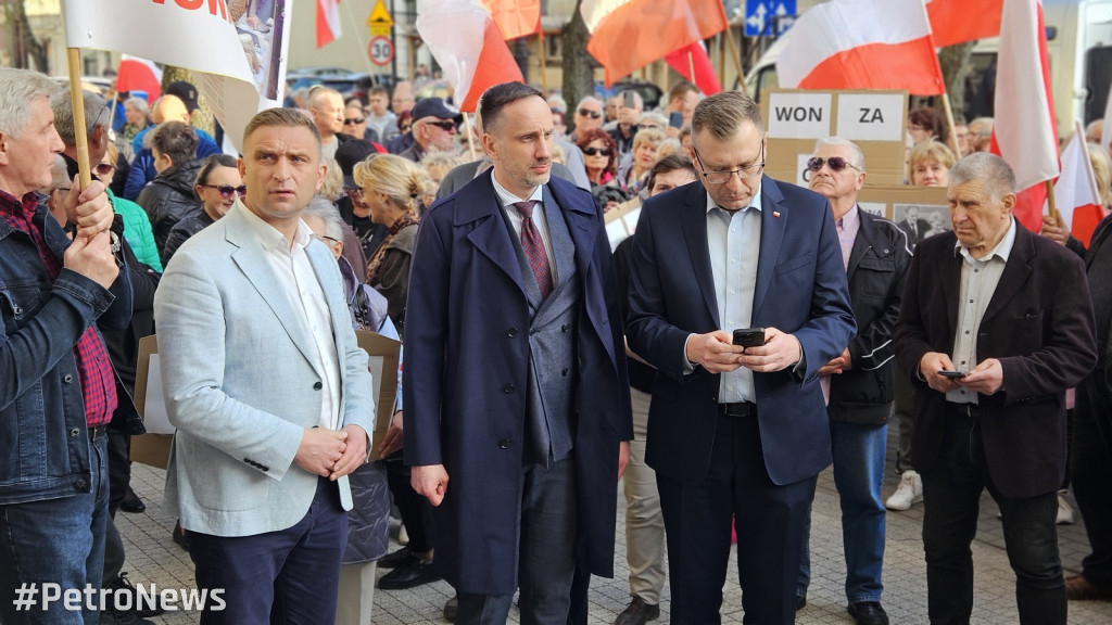 Protest przeciwko nielegalnym imigrantom w Płocku