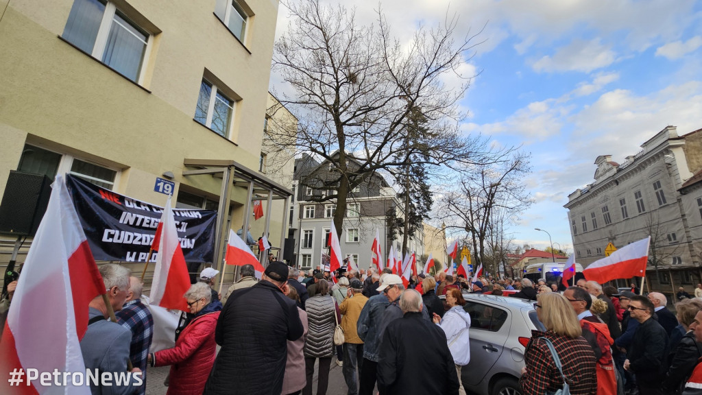 Protest przeciwko nielegalnym imigrantom w Płocku