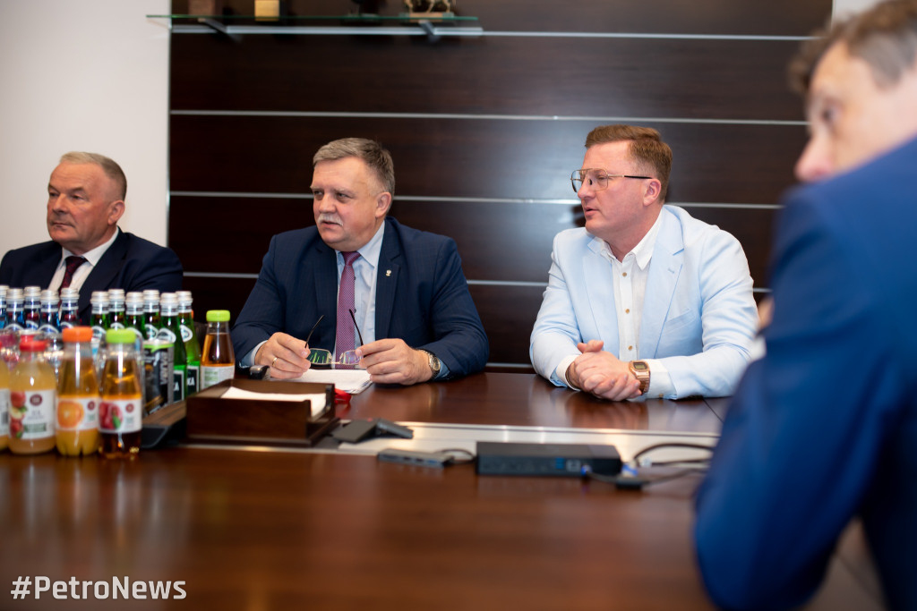 Pieniądze na modernizacje dróg przy Orlenie