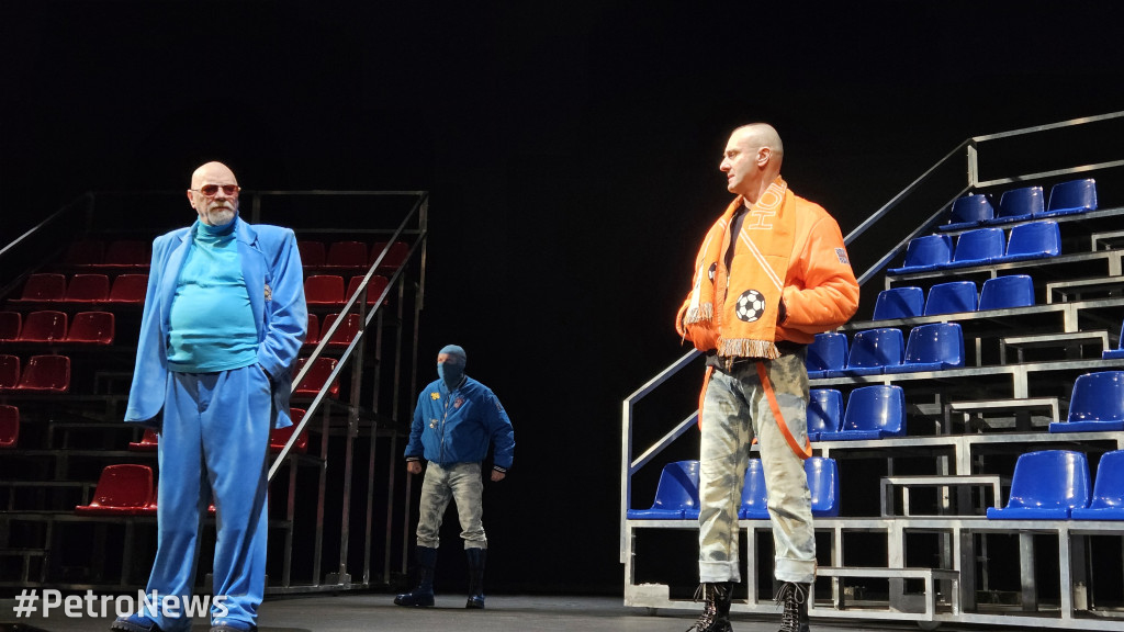 Teatr z tradycją, przyszłością i... ORLENEM