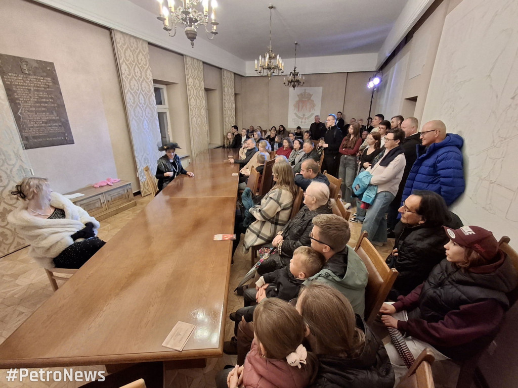 Pełna wrażeń, choć deszczowa Noc Muzeów w Płocku