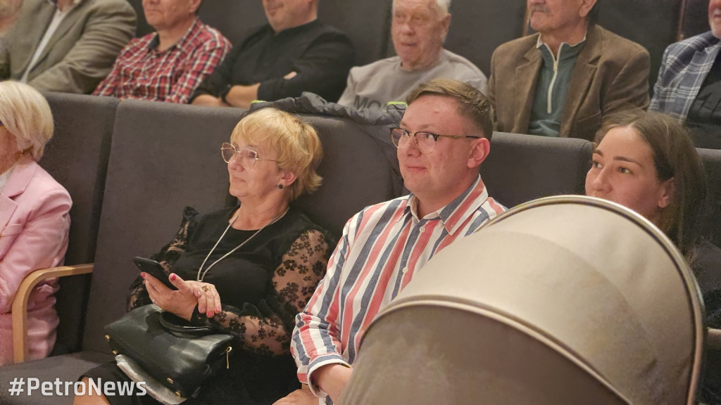 Książka o historii tenisa na wózkach w Płocku