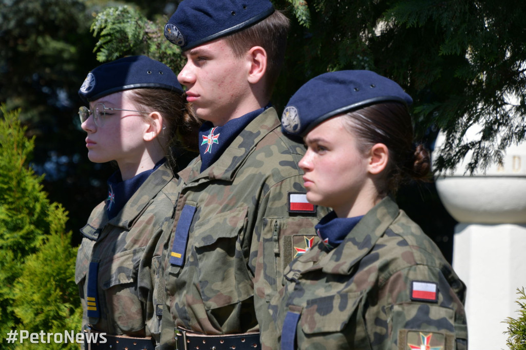 Szkoła kultywuje pamięć płockich strzelców konnych