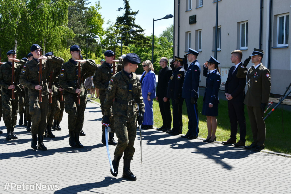 Szkoła kultywuje pamięć płockich strzelców konnych
