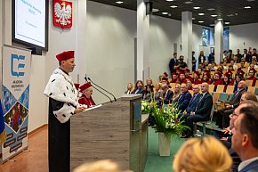 Nowy rok w Akademii Mazowieckiej z nowym wydziałem-2328