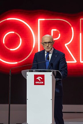 ORLEN przedstawił nową strategię do 2035 roku-2510