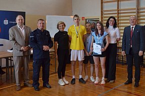 Uczniowie wykazali się sprawnością na zawodach-2713