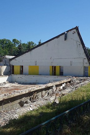 Trwa wyburzanie płockiej Pływalni Kobylanka-2801
