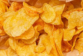 Te chipsy mogą zniknąć z półek. Chodzi o rakotwórczy aromat-391297