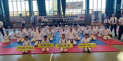 Sukces naszych wojowników! Płocki Klub Karate wrócił z pucharami!-394276