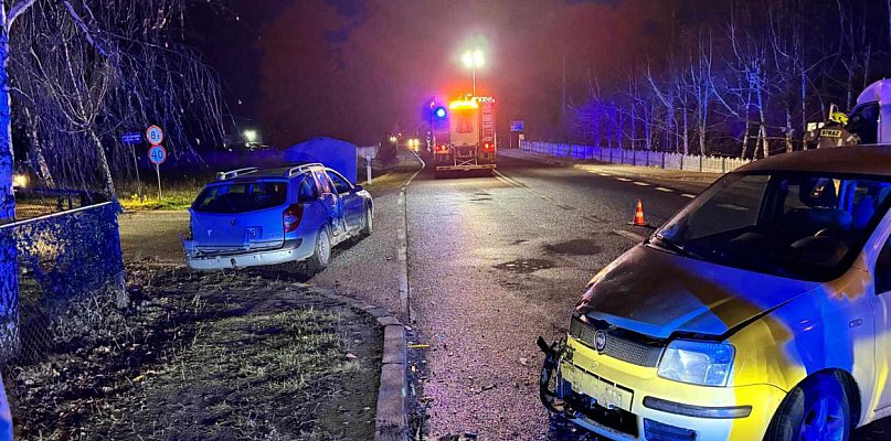 Utrudnienia po wypadku. Jedna osoba trafiła do szpitala [ZDJĘCIA] - 394976