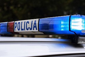Dramatyczna akcja ratunkowa. Mężczyzna leżał bez życia w rowie-397647