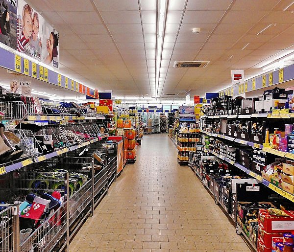 Niedziele handlowe 2025. Czy sklepy będą otwarte przed Wielkanocą?-397717