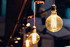 Rząd reaguje na rynek energii. Polacy poczekają dłużej -397790