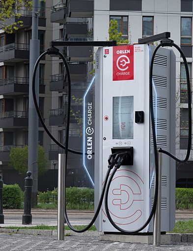ORLEN wprowadza znaczącą obniżkę cen ładowania aut elektrycznych-398017