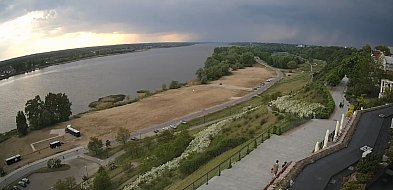 Łowcy Burz ostrzegają: Zbliża się superkomórka burzowa!-398038
