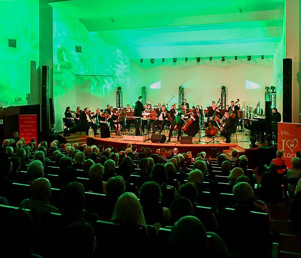 Mistrz akordeonu i Płocka Orkiestra Symfoniczna-398055