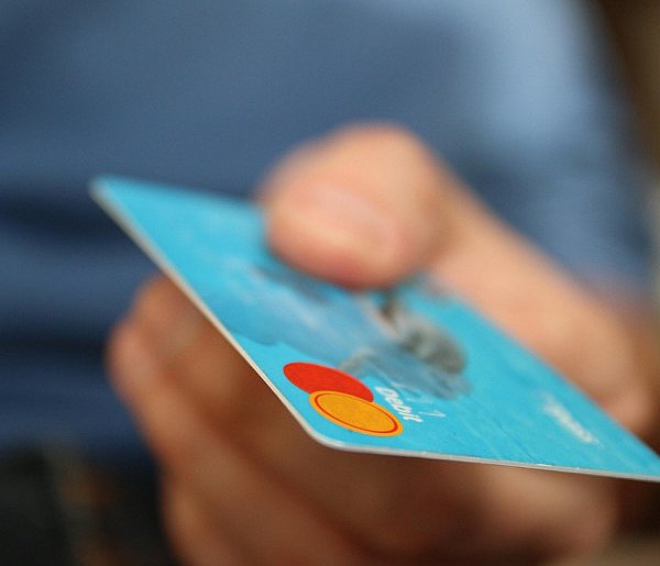 Unia szykuje nowy system płatności. Karty nie będą już takie same-398112