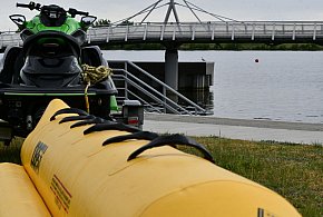 Bananem po Wiśle i lot na spadochronie. Takie atrakcje w Płocku!-398222