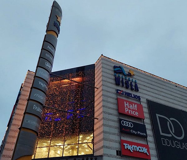 Służby ratunkowe w Galerii Wisła. Ewakuowano 350 osób-398286