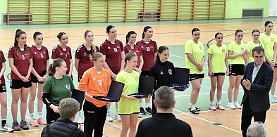 Płockie licealistki wśród najlepszych w Polsce! Sukces drużyny III LO-398811