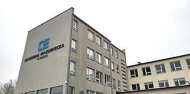 Dwa kierunki na Akademii Mazowieckiej z pozytywnymi ocenami-398886