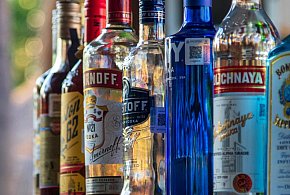 Piwo i wódka znikną ze stacji paliw? Ten pomysł znów jest na stole-398977