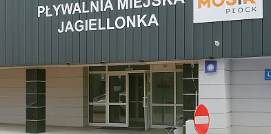 MOSiR odpowiada na protest ws. ratowników: „Chcemy zapewnić ciągłość usług”-398984