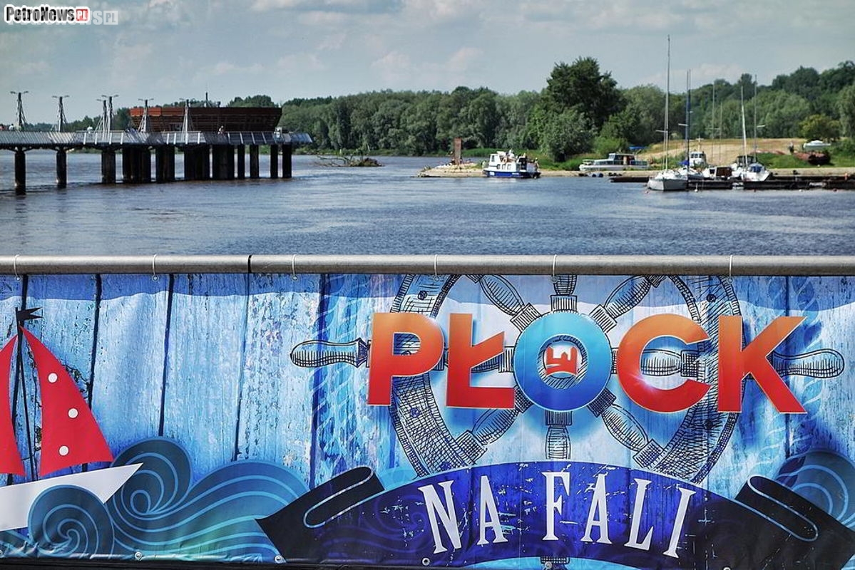 Regaty, szanty i… obite garnki. Płock jest na fali