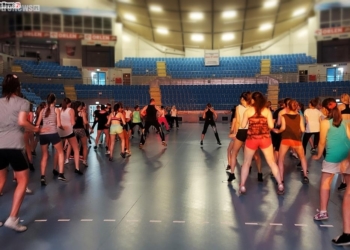 Kręcili, skakali i ruszali się… w rytm zumby