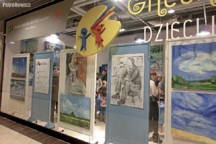 Kolorowy świat oczami dzieci na wystawie