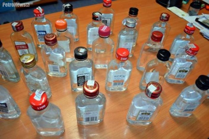 Złapano dilerkę narkotyków i alkoholu