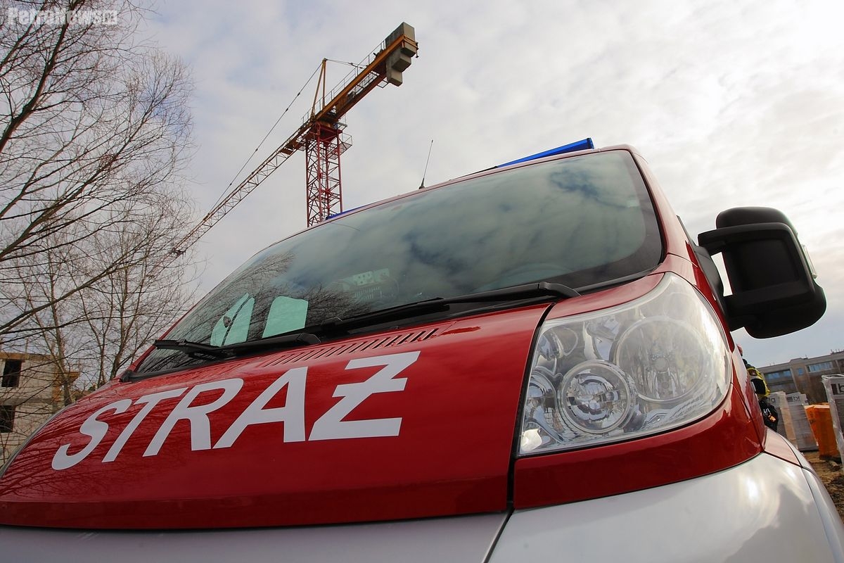 Ratowali człowieka z… żurawia