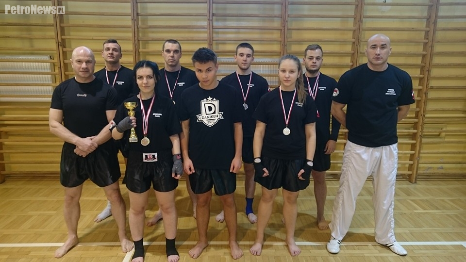 Worek medali płockich kickbokserów