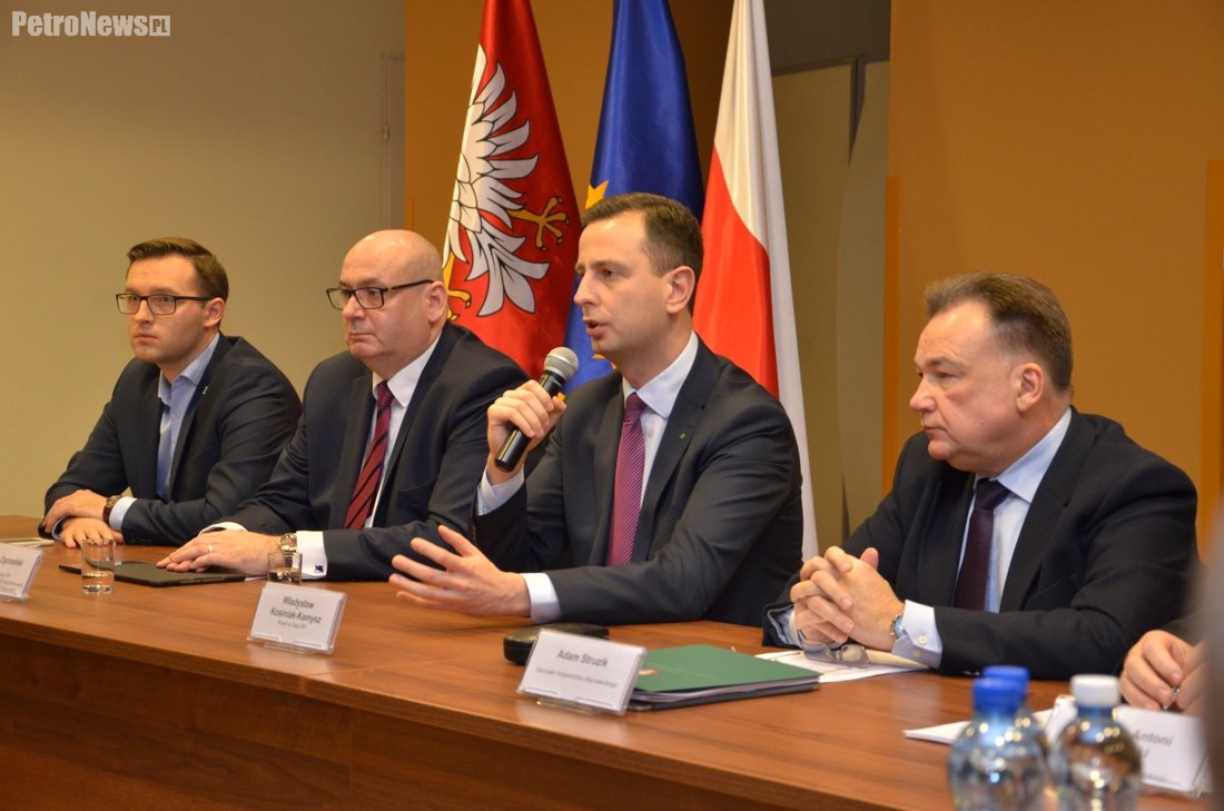 Marszałkowie, starostowie, burmistrzowie i wójtowie protestują