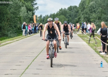 Jechali, biegali i pływali. Kolejny triathlon za nami