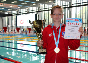 Zwycięstwo młodego pływaka z Płocka w klasyfikacji generalnej