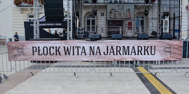 Jarmark Tumski. „To wydarzenie handlowe”