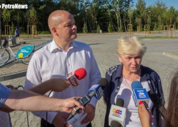Parkuj na mobilnym parkingu i jedź, ale tylko komunikacją miejską. Stacji roweru miejskiego tam nie będzie