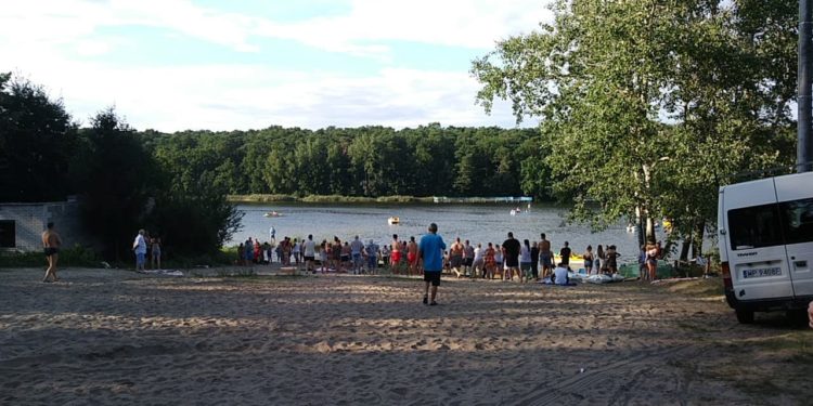 Akcja ratunkowa w Nowych Rumunkach. Topiły się dwie osoby [AKTUALIZACJA]