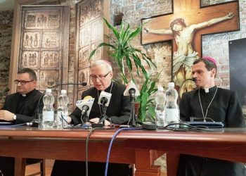 Biskup Libera o pedofilii w Kościele: Czuję upokorzenie i wstyd…