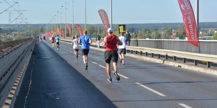 Pobiegli dwoma mostami [ZDJĘCIA]