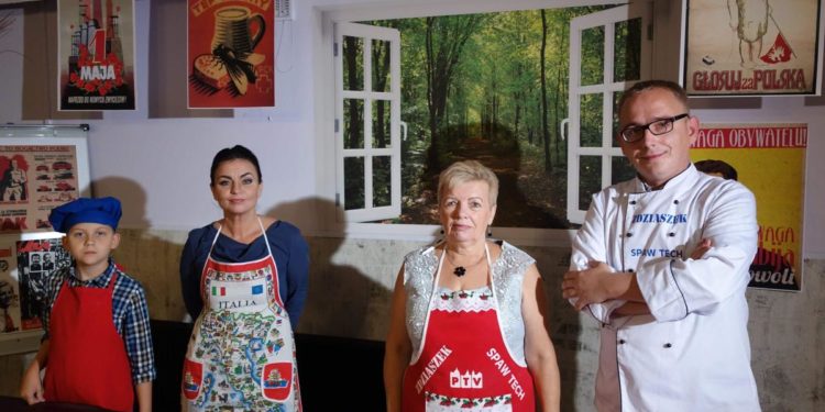 Gotuj z Seniorem w… PRL. „To srebrna rewolucja”