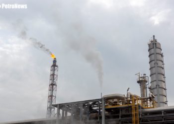 ORLEN bez tajemnic: Po co płoną pochodnie?