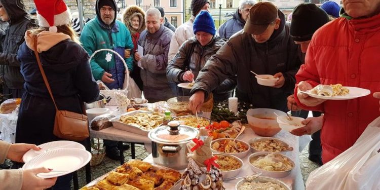 Osoby bezdomne w Płocku też miały swoją Wigilię