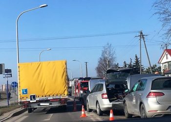 Stłuczka na Otolińskiej. Zderzyły się cztery auta
