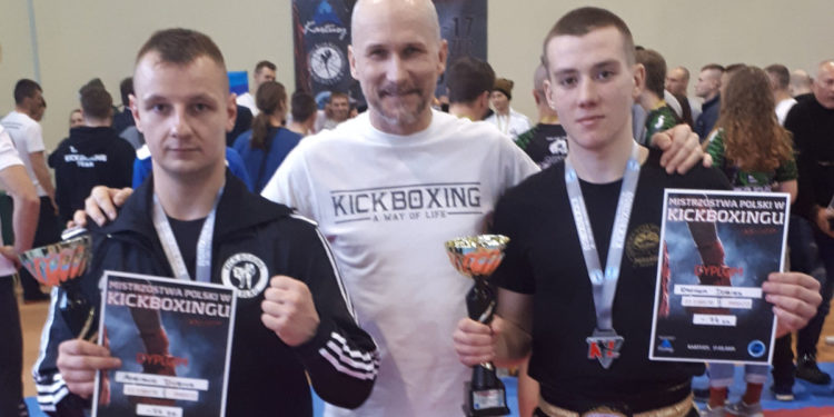 Srebrny medal Mistrzostw Polski w kickboxingu dla płocczanina